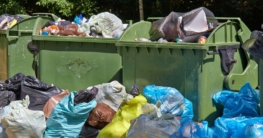 Container mit Verpackungsmüll